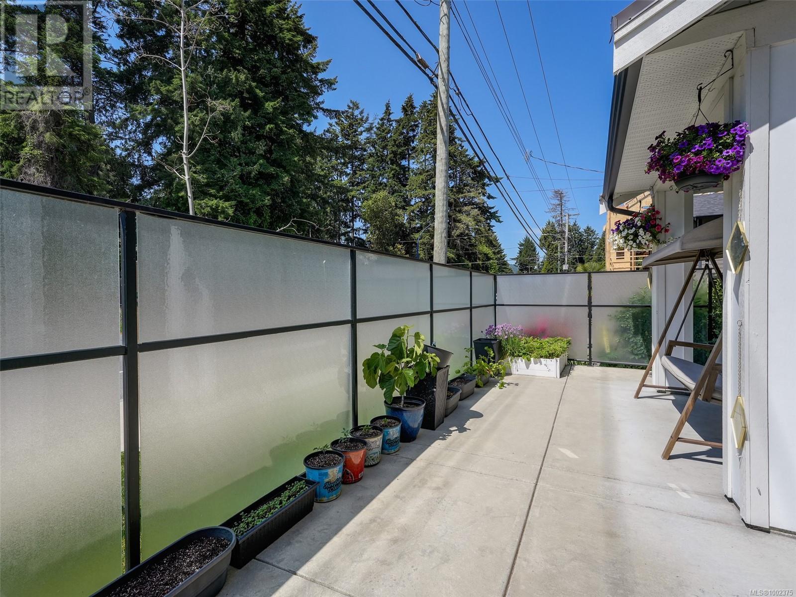 118 946 Jenkins Ave, Langford