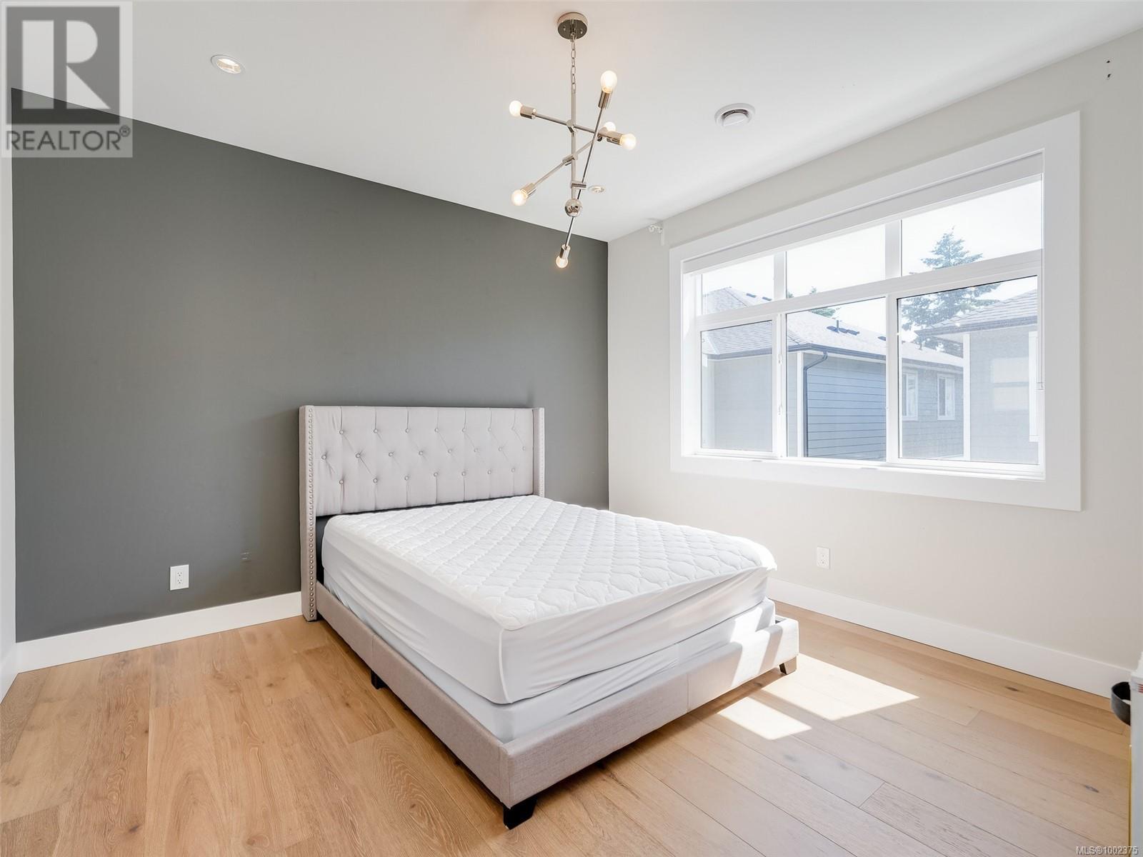118 946 Jenkins Ave, Langford