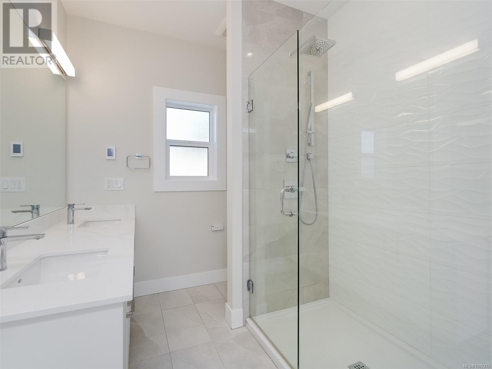 118 946 Jenkins Ave, Langford