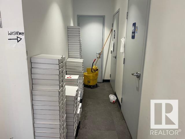 Photo 3 of 10358 82 Av Nw, Edmonton AB