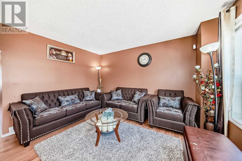 Single Family House for Sale in  Tarington Landing NE Taradale Calgary 