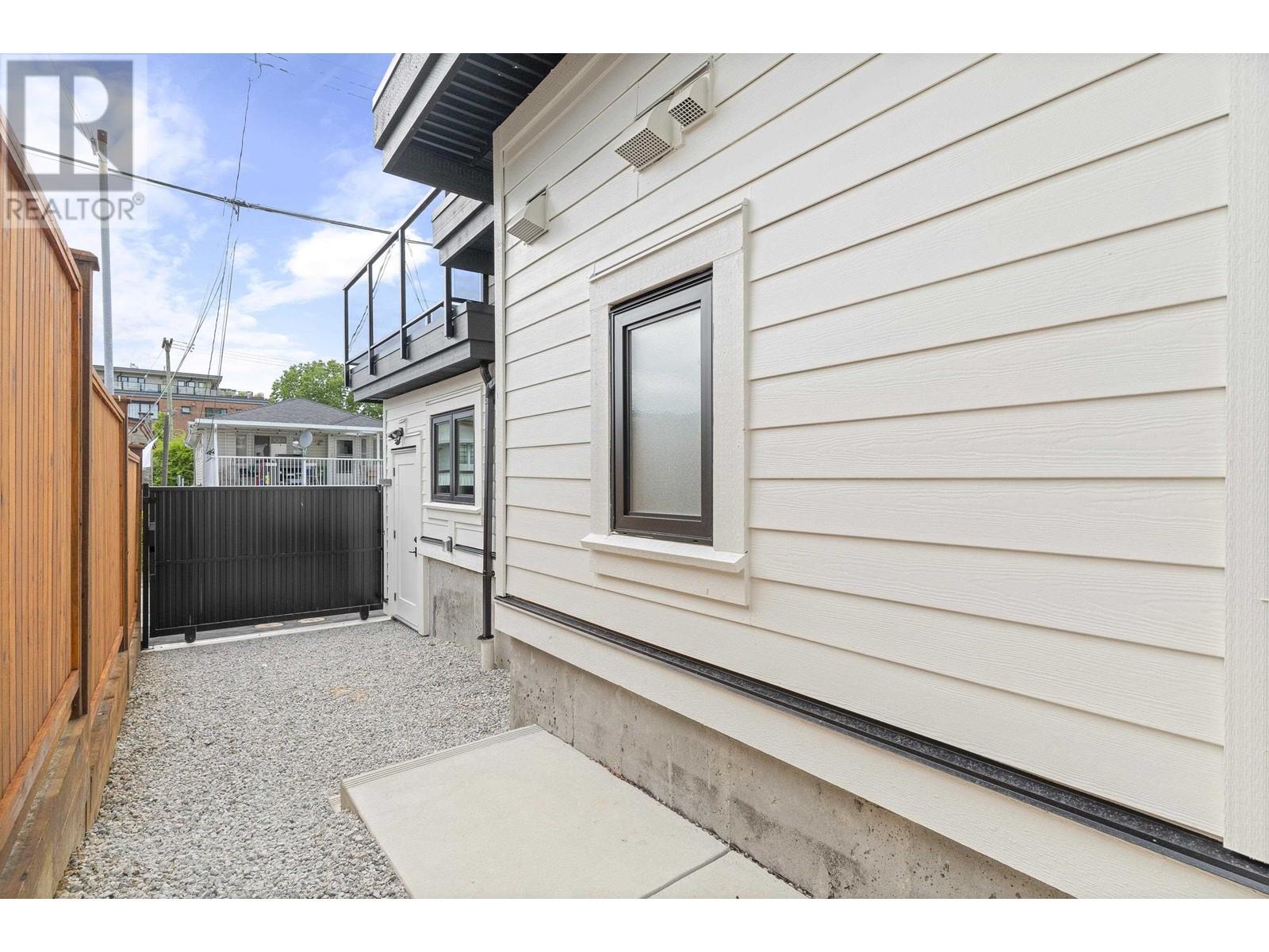 Photo 30 of 2 4257 Beatrice Street, Vancouver BC