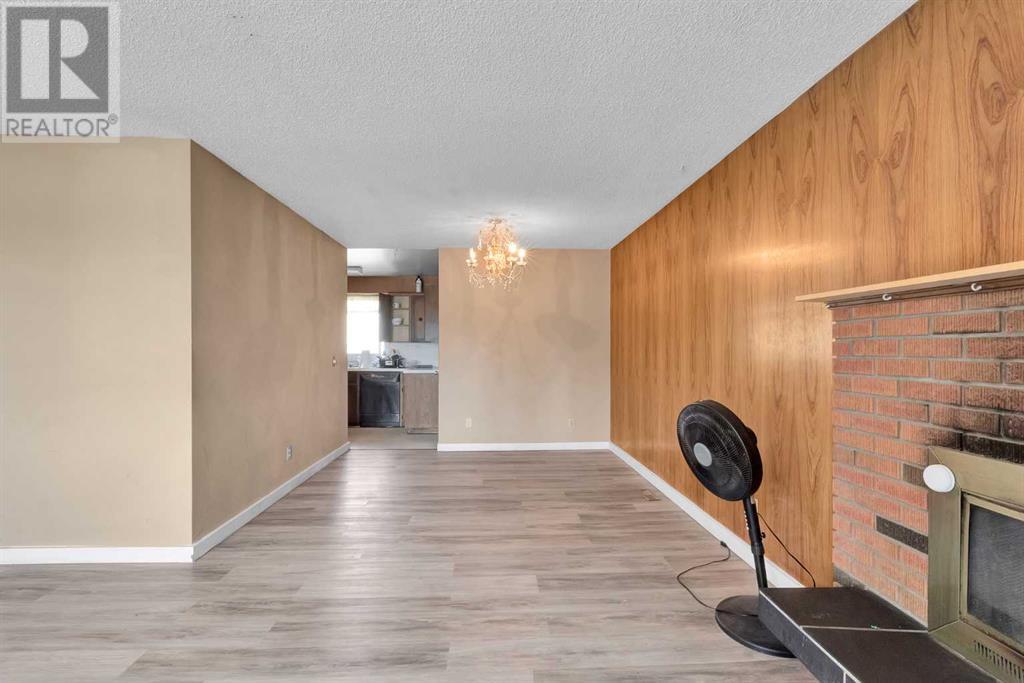 Single Family House Bungalow for Sale in  Dalrymple Crescent NW Dalhousie Calgary 