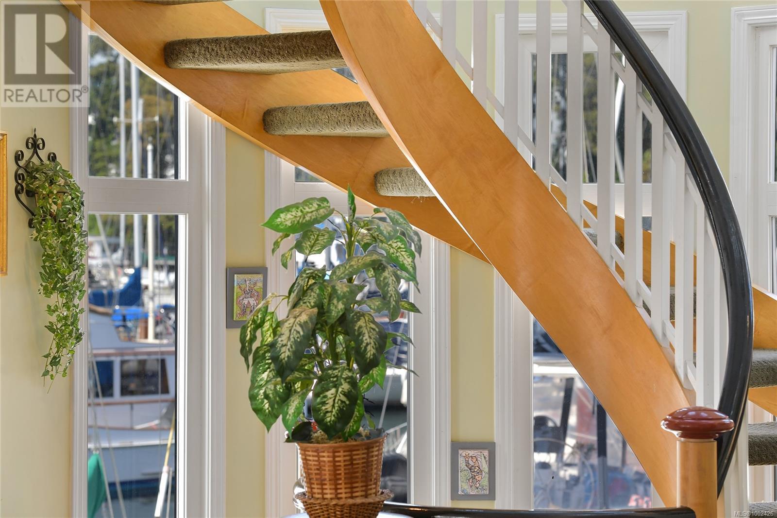 27 453 Head Street, Esquimalt