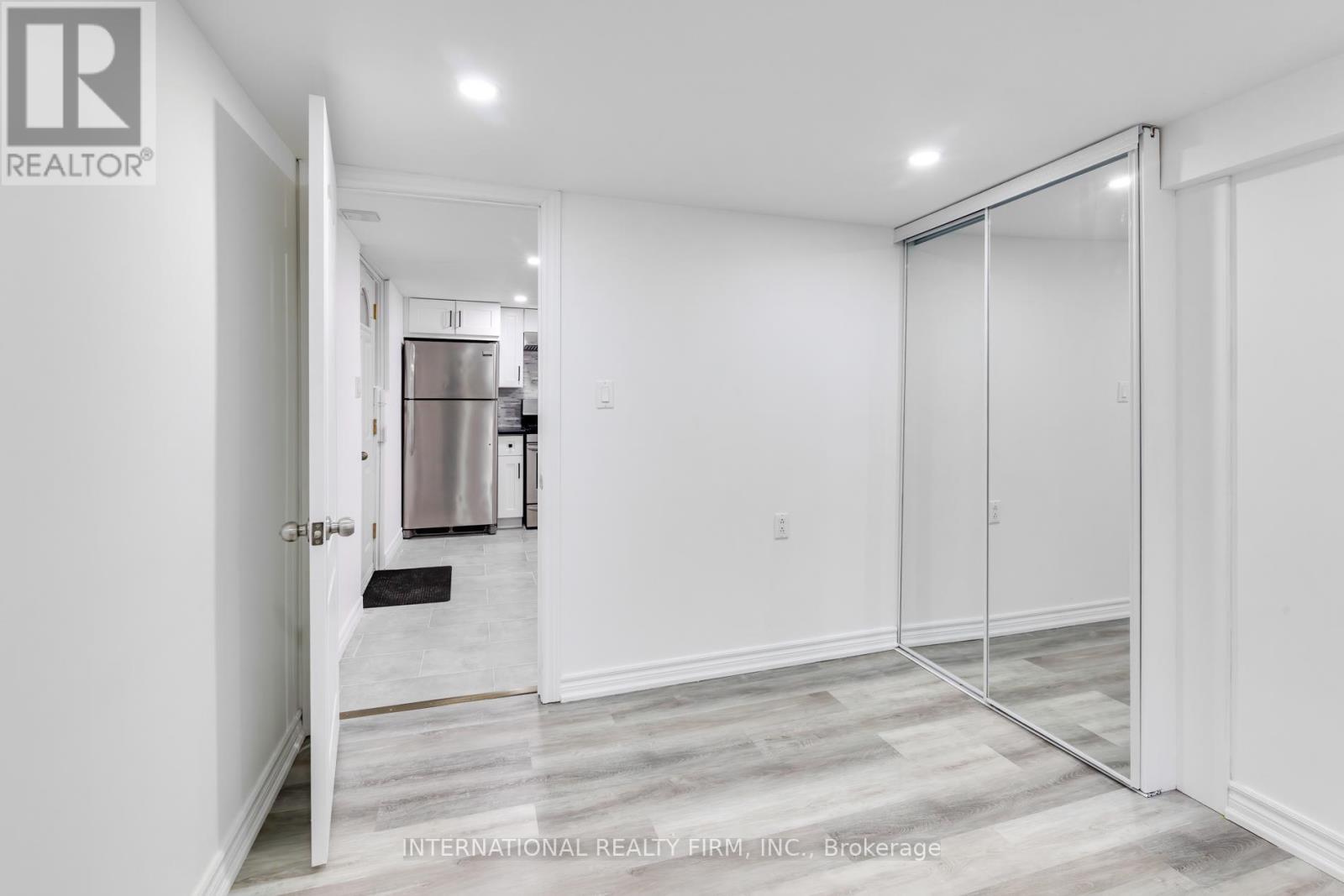 Single Family House for Sale in BSMT   PRAIRIE DRIVE Toronto (Oakridge) 