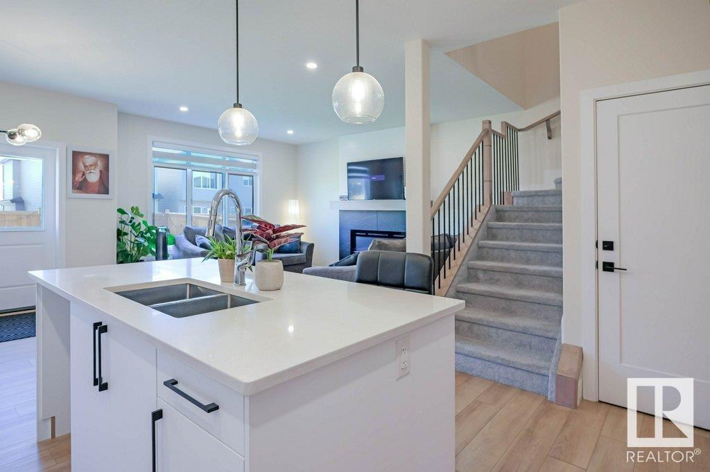 Photo 14 of 520 Bluff Ln, Leduc AB