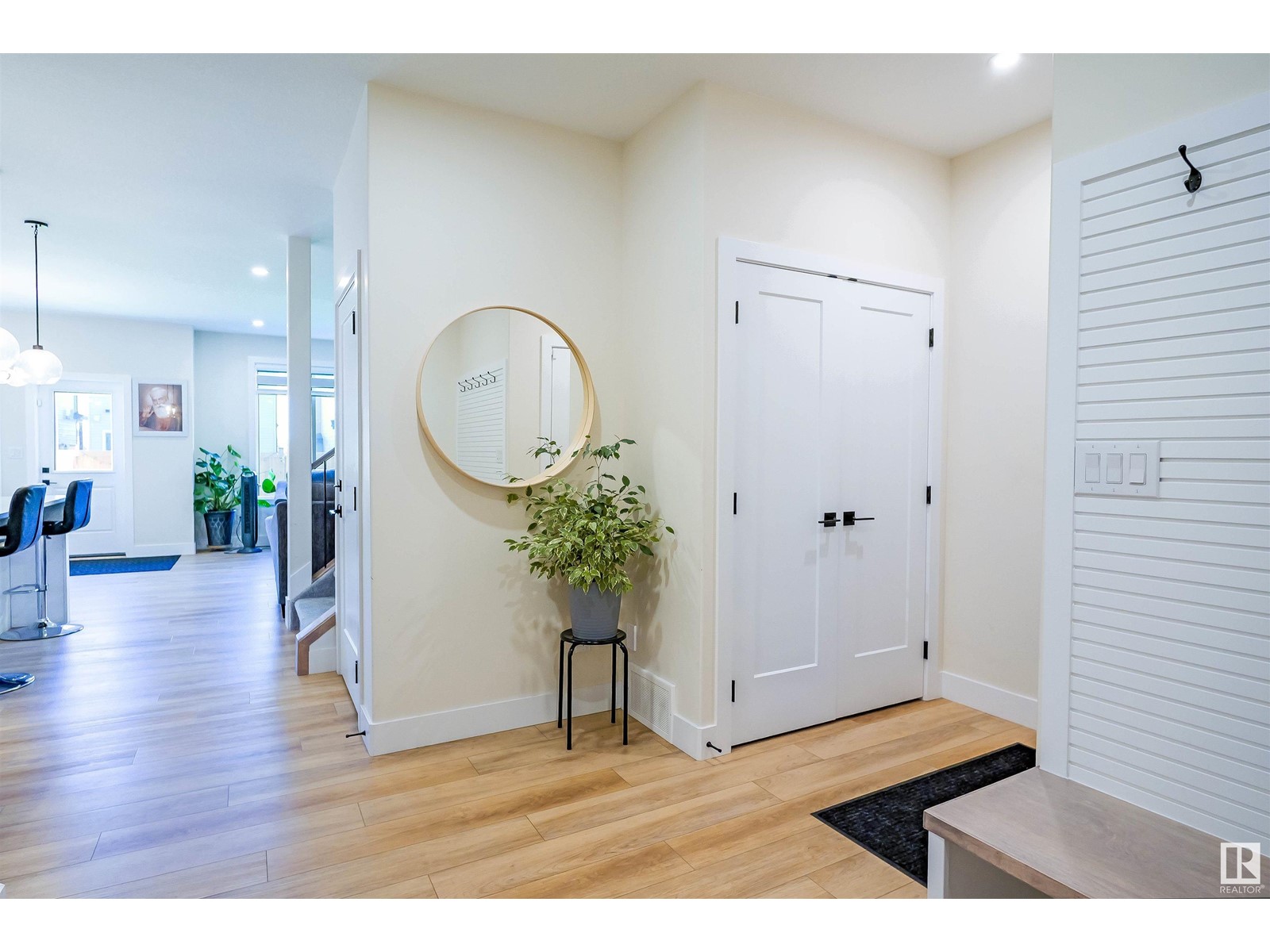 Photo 10 of 520 Bluff Ln, Leduc AB