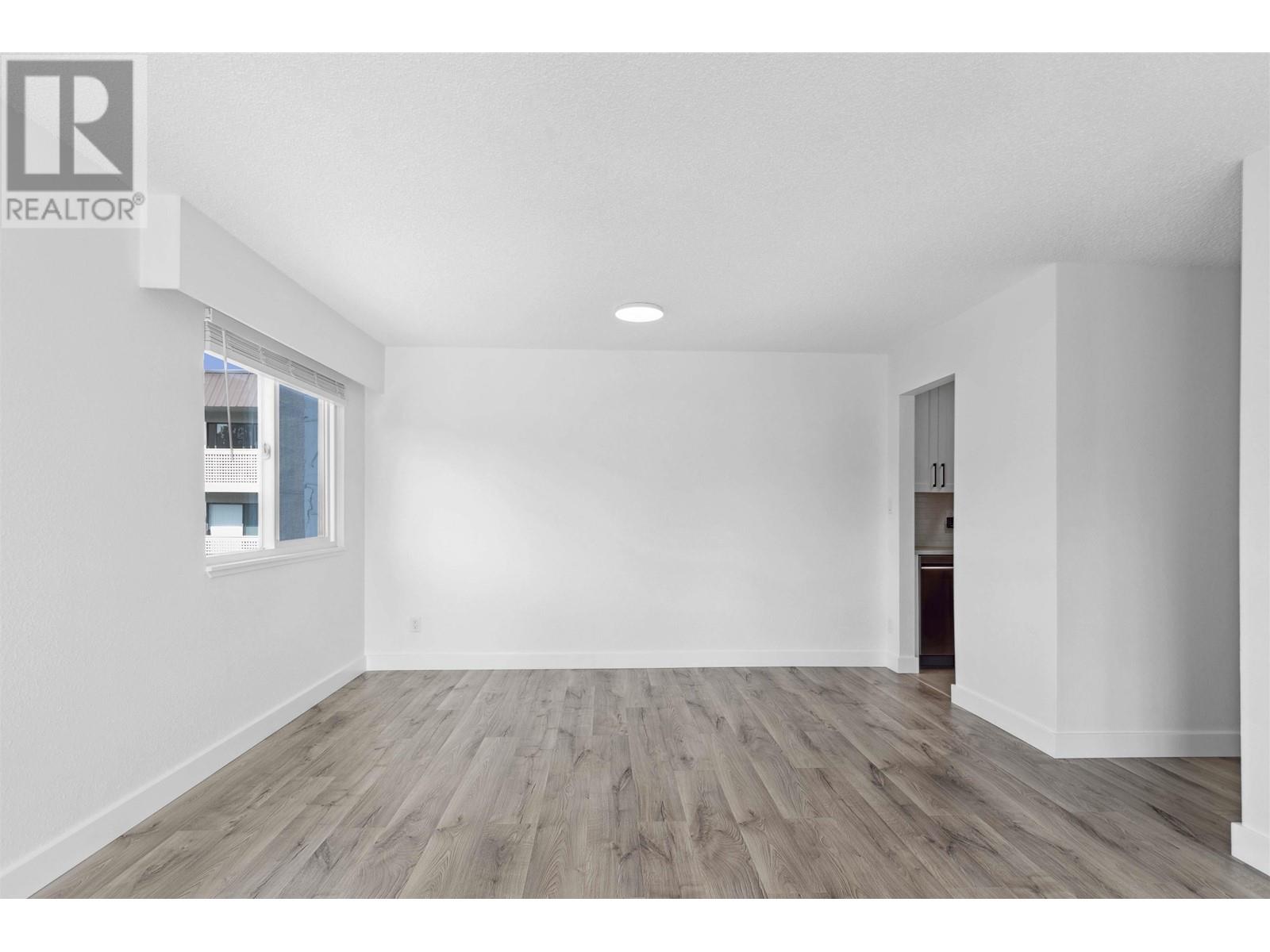 Photo 17 of 212 12096 222 Street, Maple Ridge BC