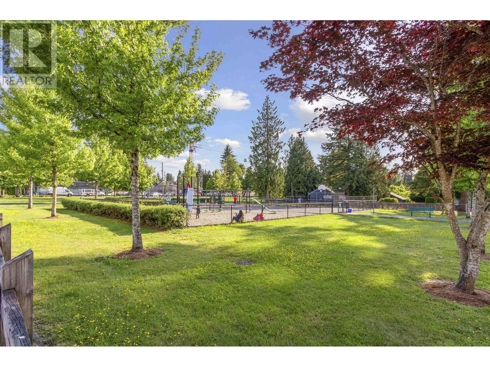 Photo 34 of 212 12096 222 Street, Maple Ridge BC