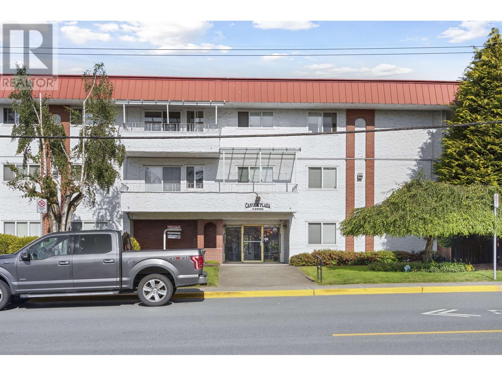 Photo 4 of 212 12096 222 Street, Maple Ridge BC