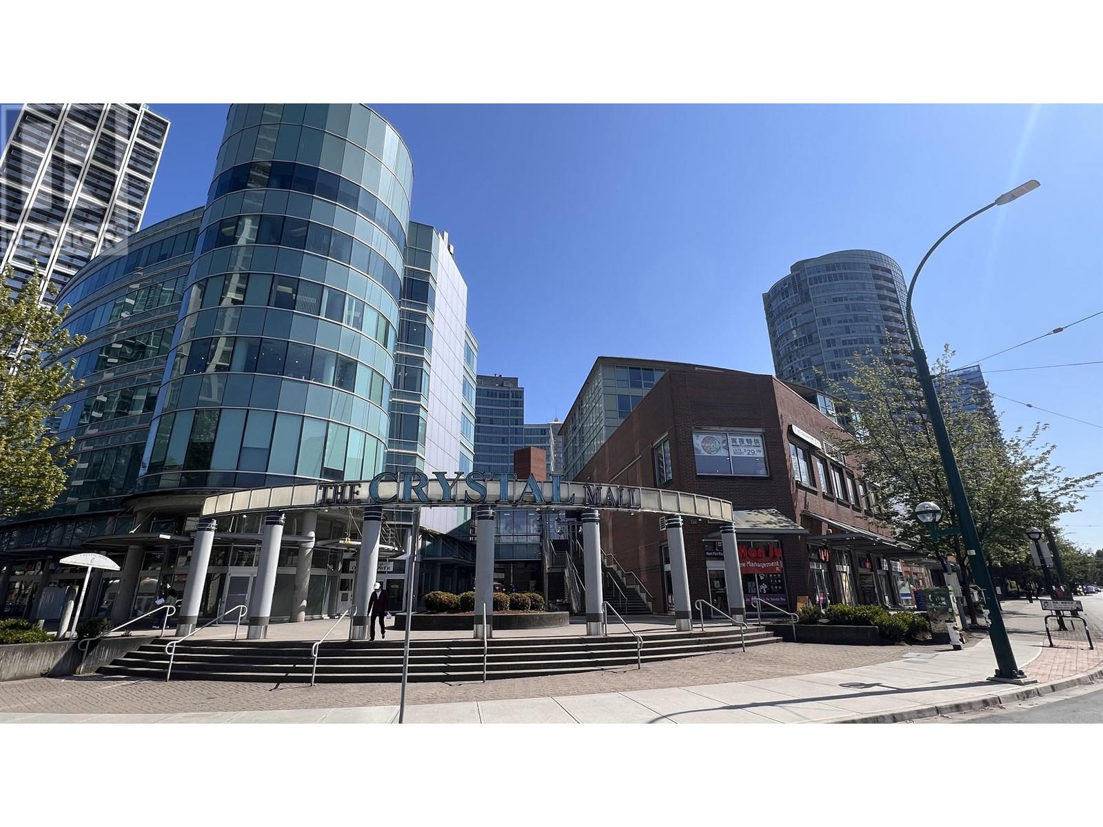 Photo 1 of 2616 4500 Kingsway, Burnaby BC