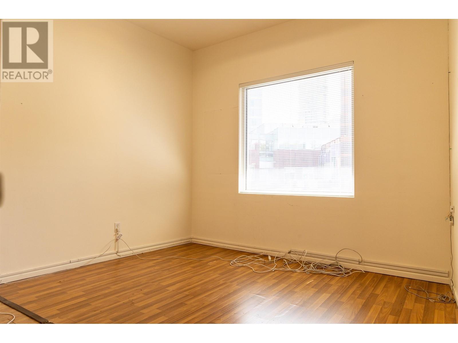 Photo 7 of 2616 4500 Kingsway, Burnaby BC