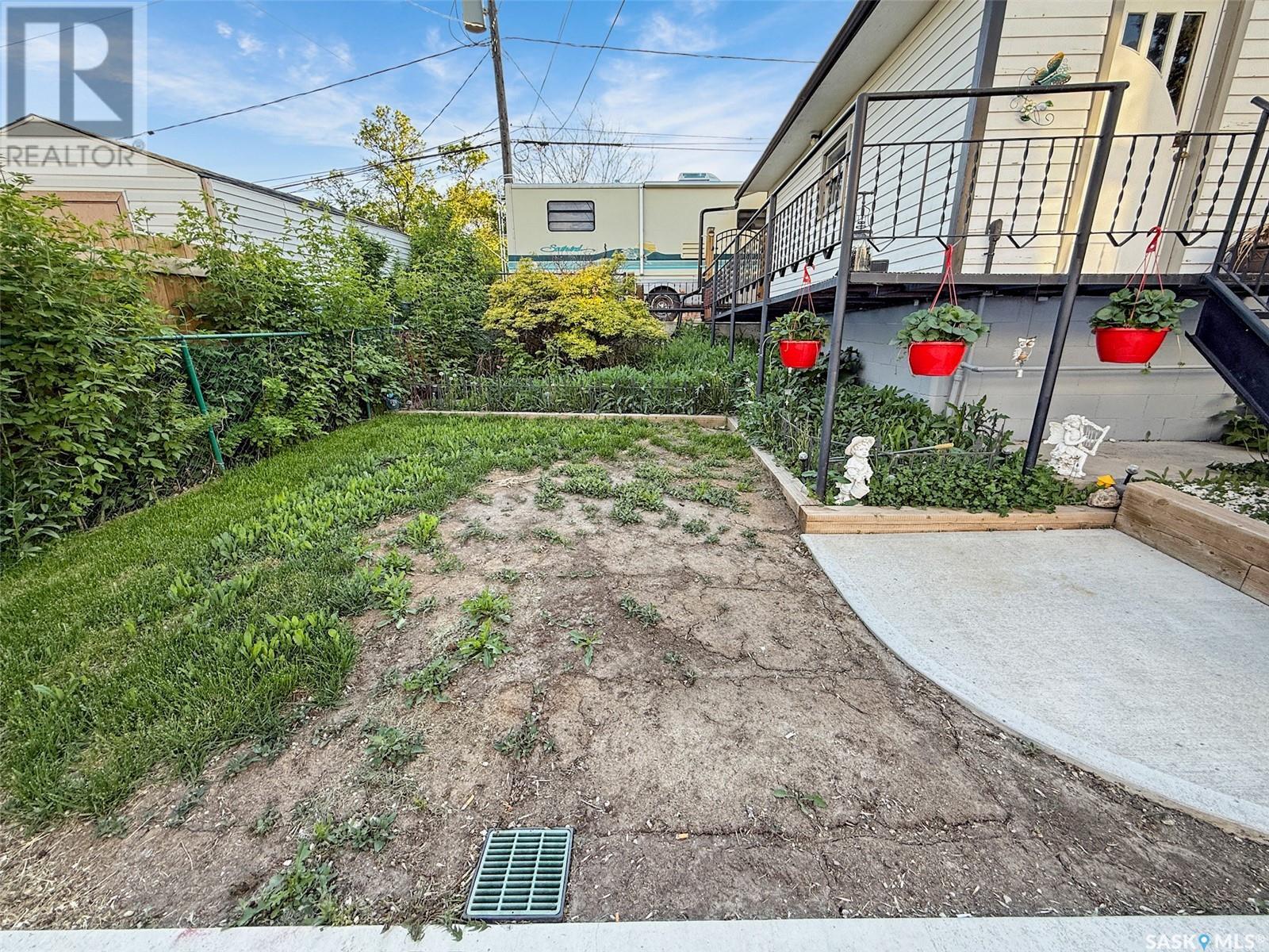 Single Family House 2 Level for Sale in  st AVENUE NW Swift Current 
