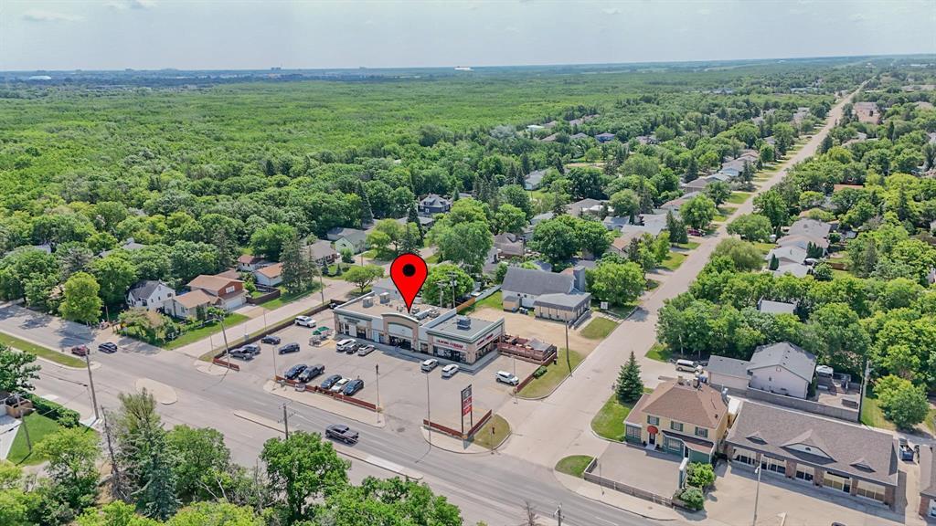Photo 2 of 2 3116 Roblin Boulevard, Winnipeg MB