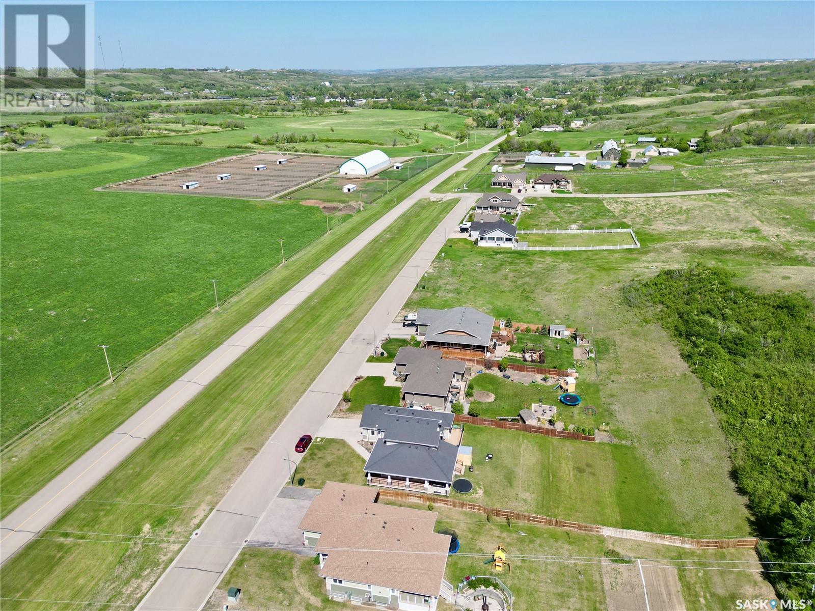 Photo 4 of 25 Appaloosa Drive, Lumsden SK