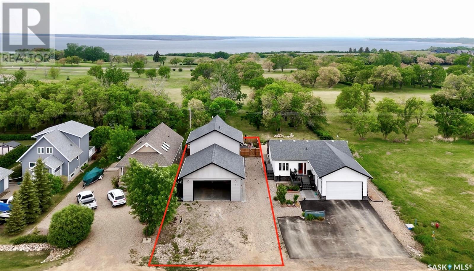 Photo 41 of 102 Lakeside Road, Elbow SK