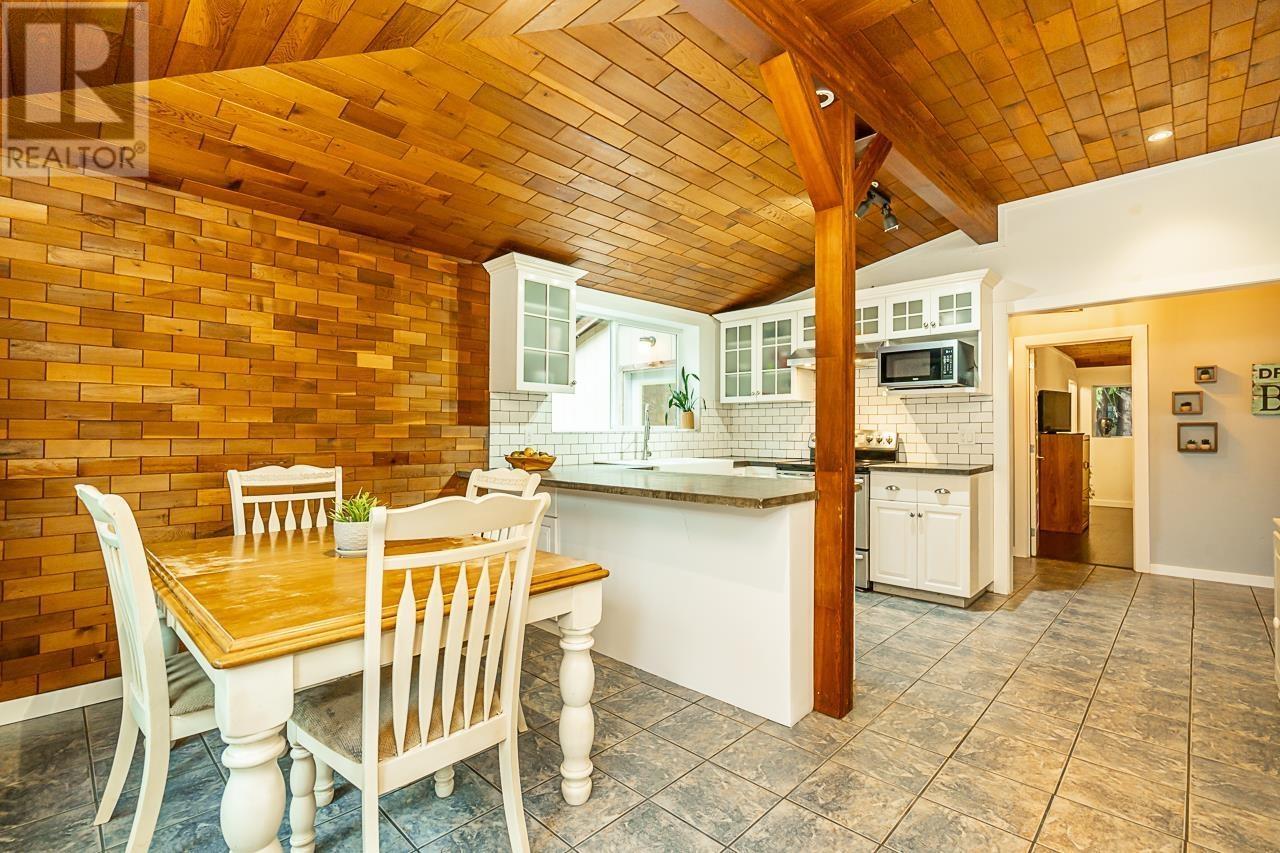 25745 LOUGHEED HIGHWAY, Maple Ridge real estate listing R3011444