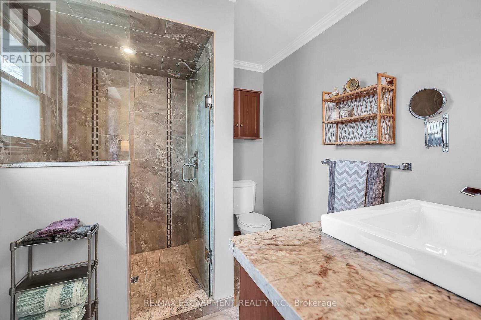 Photo 20 of 2352 Brinell Avenue, Burlington ON