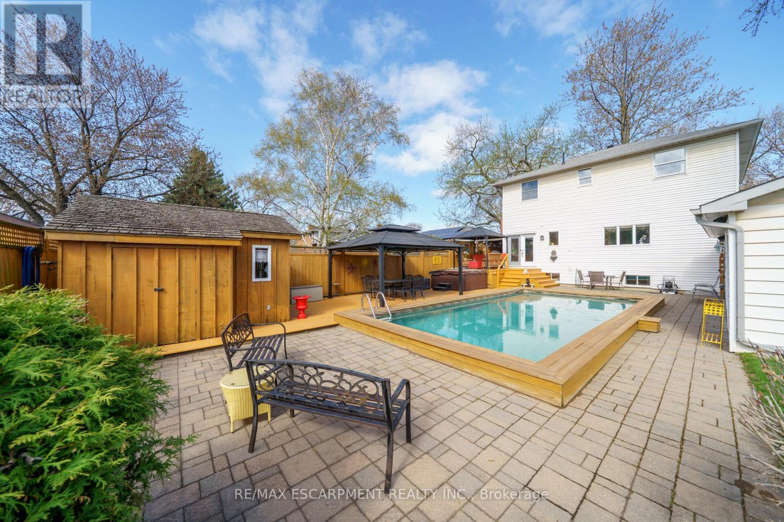 Photo 39 of 2352 Brinell Avenue, Burlington ON