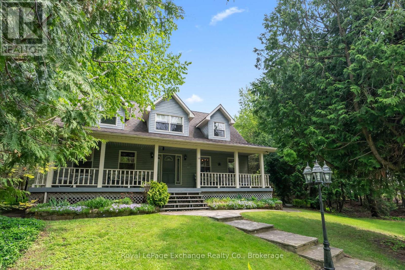 19 KUEHNER STREET