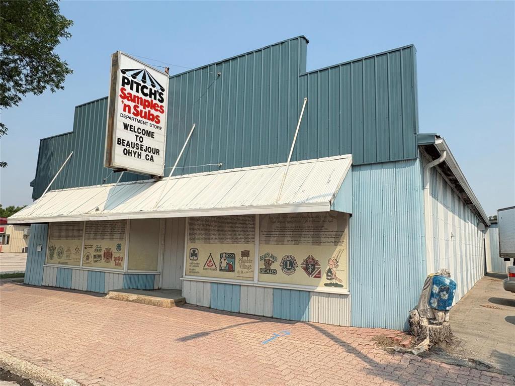 Photo 17 of 751 Park Avenue, Beausejour MB