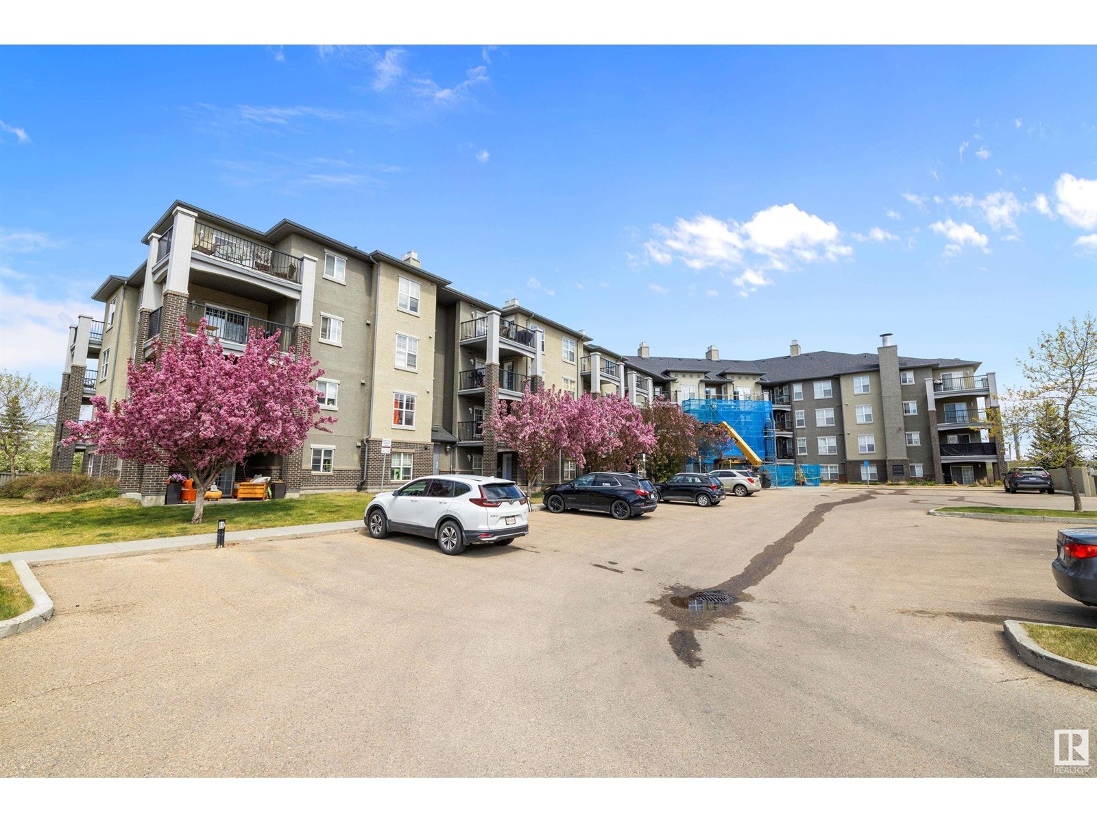 Photo 1 of 411 636 Mcallister Lo Sw, Edmonton AB