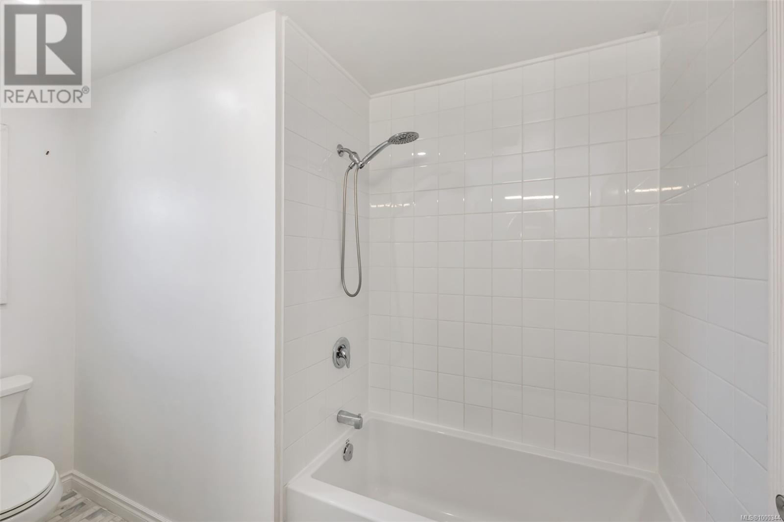  1616 Sarita Place, Saanich