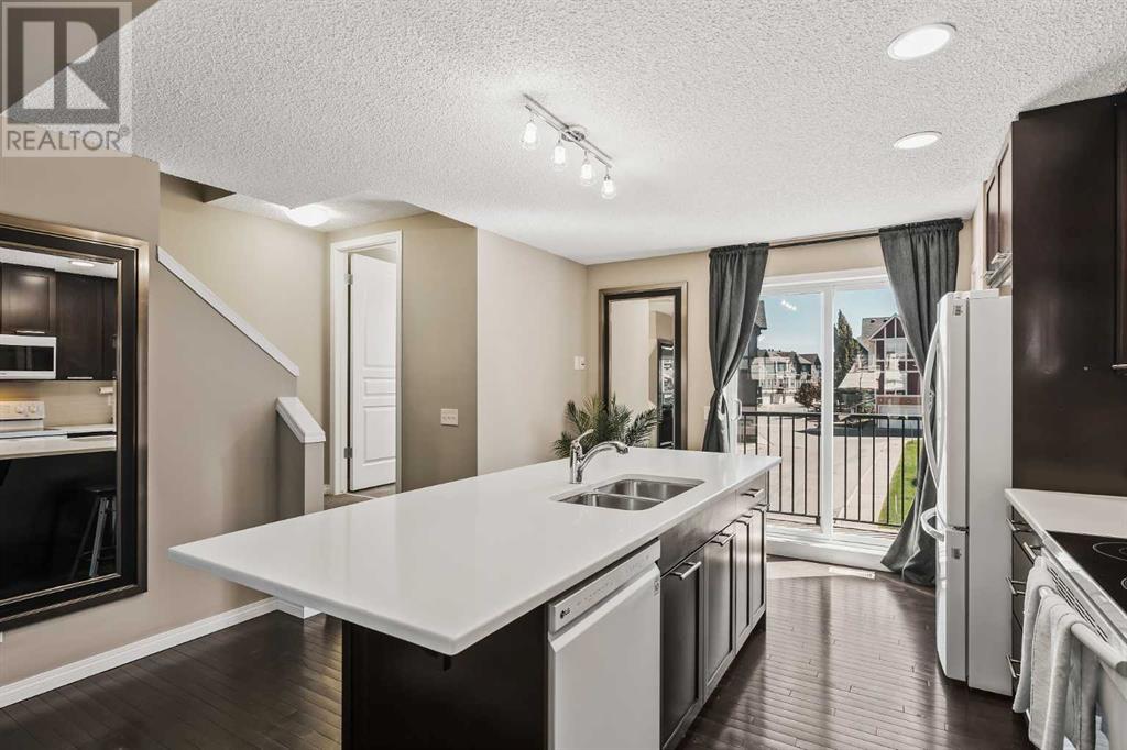 Photo 15 of 103 New Brighton Villas Se, Calgary AB