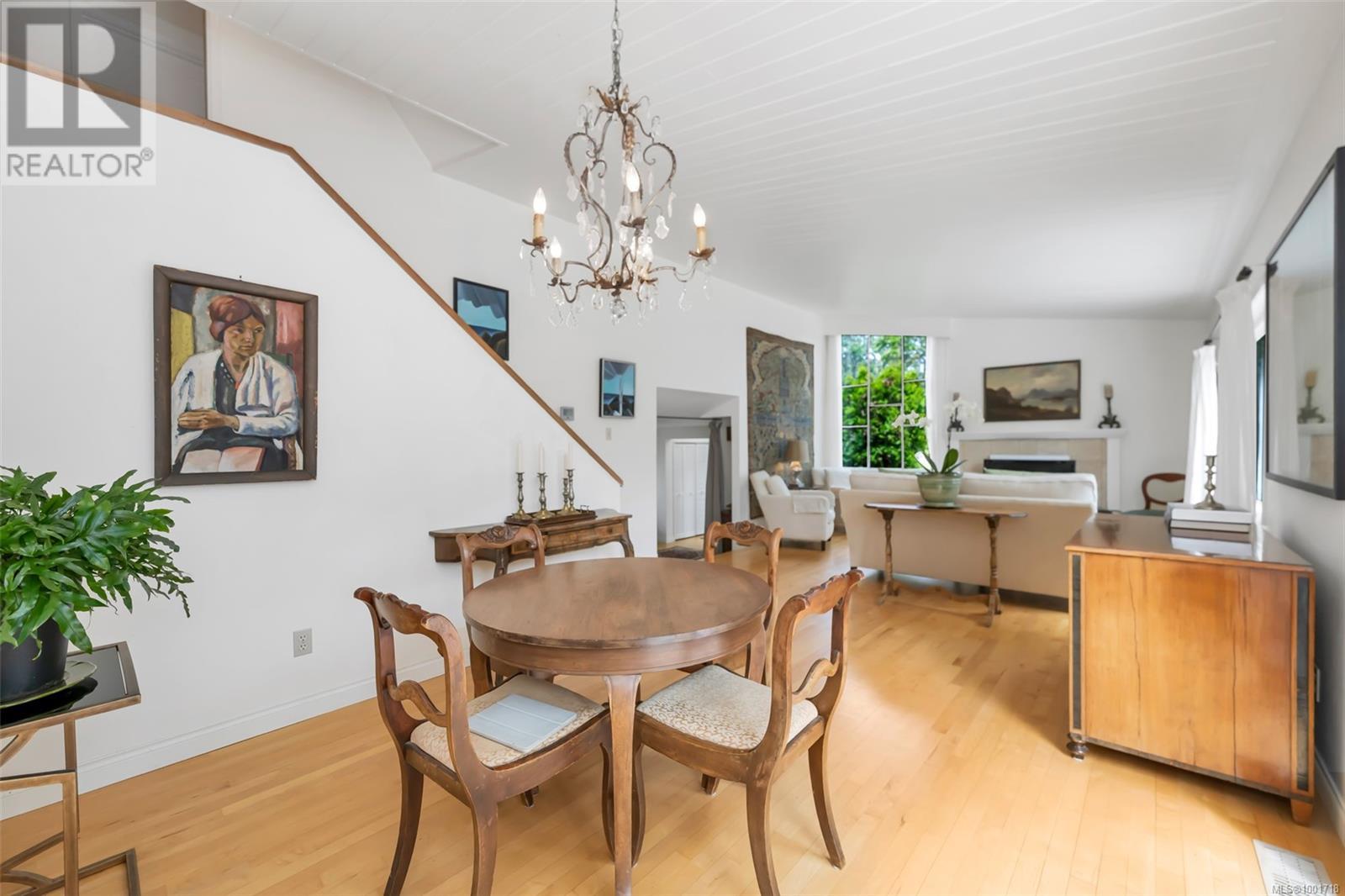 Photo 19 of 3512 Plymouth Rd, Oak Bay BC