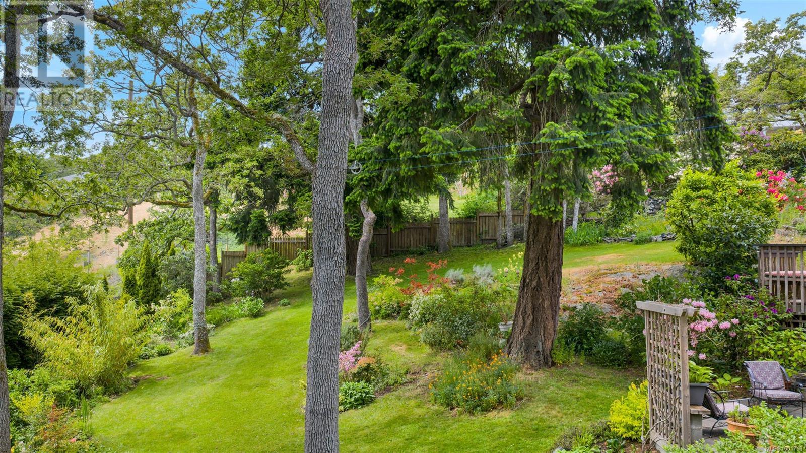 Photo 42 of 3512 Plymouth Rd, Oak Bay BC