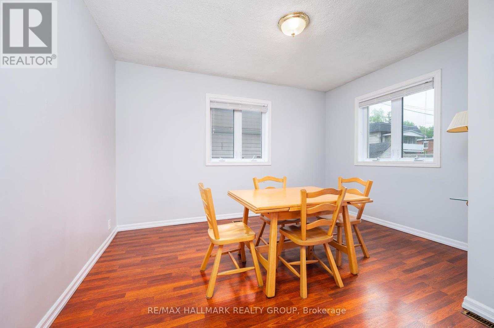Photo 9 of 412 Montreal Road, Ottawa ON