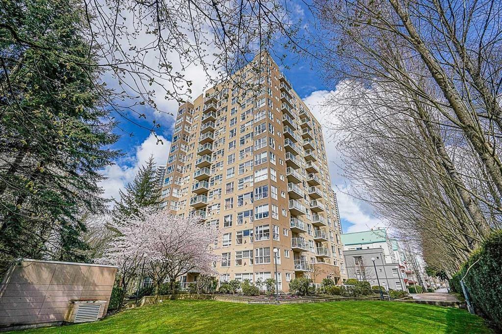 Photo 13 of 404 9830 Whalley Boulevard, Surrey BC