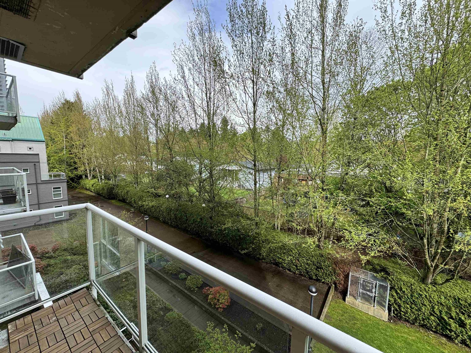 Photo 28 of 404 9830 Whalley Boulevard, Surrey BC
