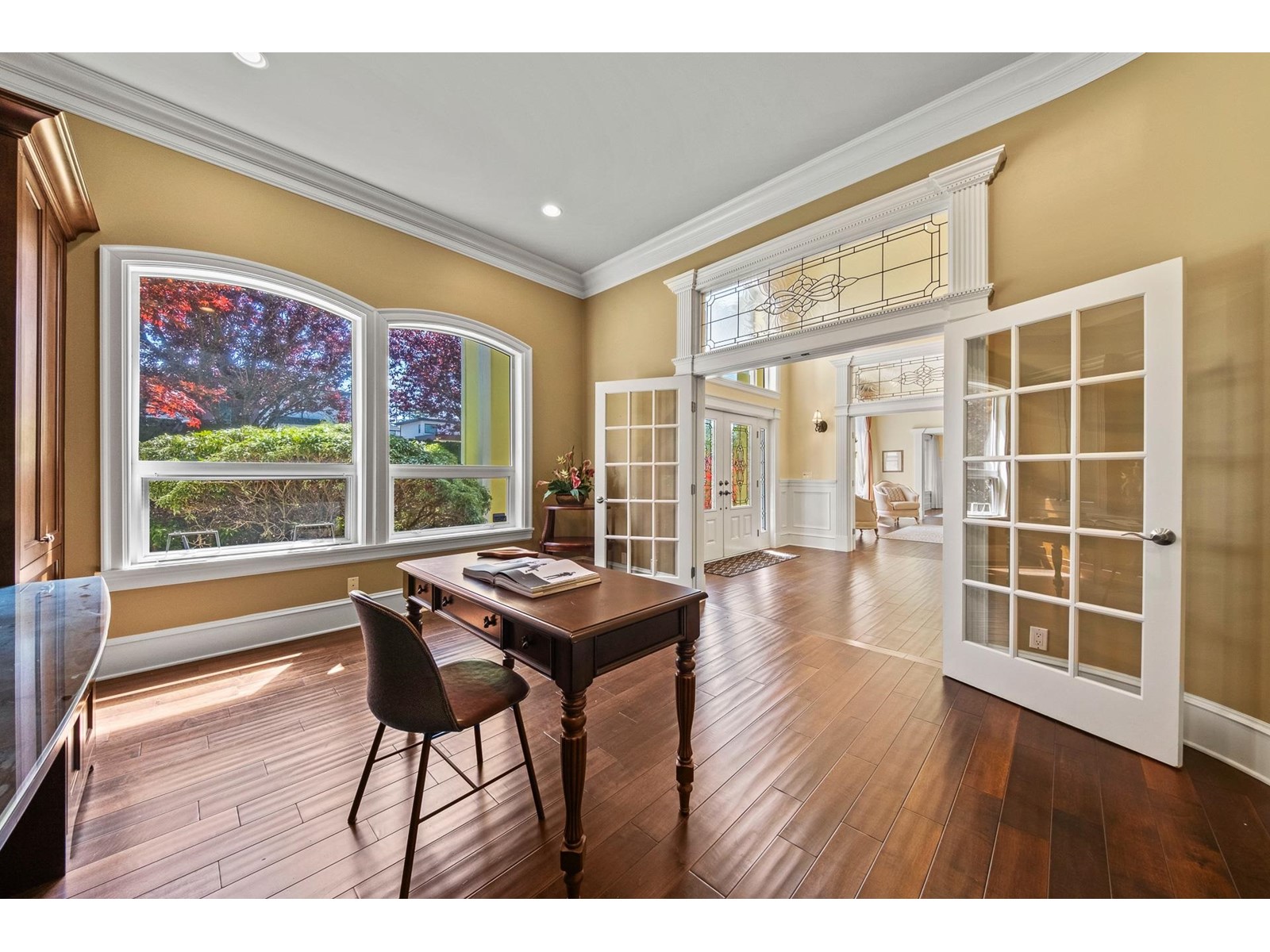 Photo 11 of 16581 26 Avenue, Surrey BC