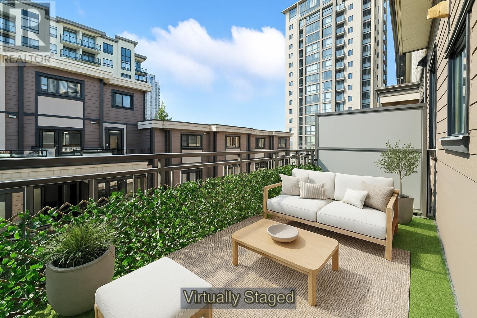 Photo 6 of 4 838 Royal Avenue, New Westminster BC