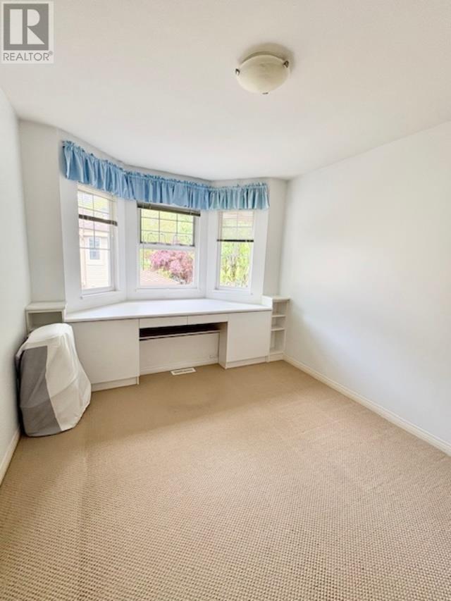 Photo 9 of 22 5700 Dover Crescent, Richmond BC