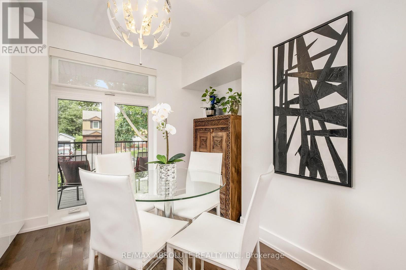Photo 29 of 160 Begonia Avenue, Ottawa ON