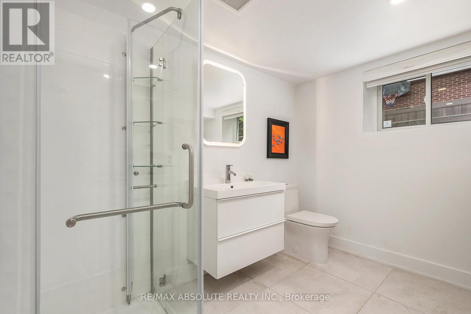 Photo 2 of 160 Begonia Avenue, Ottawa ON