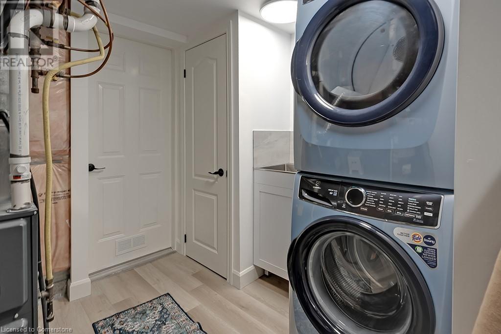 Photo 11 of 1150 Skyview Drive Unit 66, Burlington ON