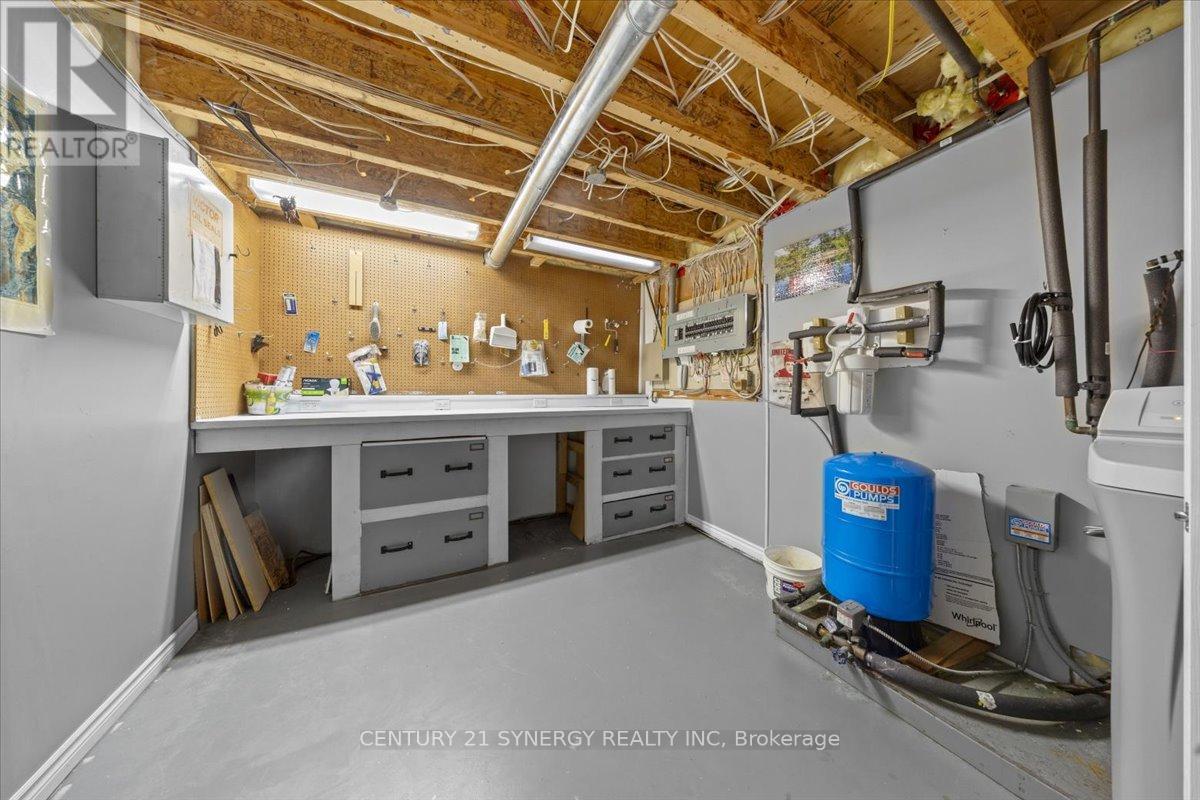 Photo 24 of 1921 Greys Creek Road S, Ottawa ON