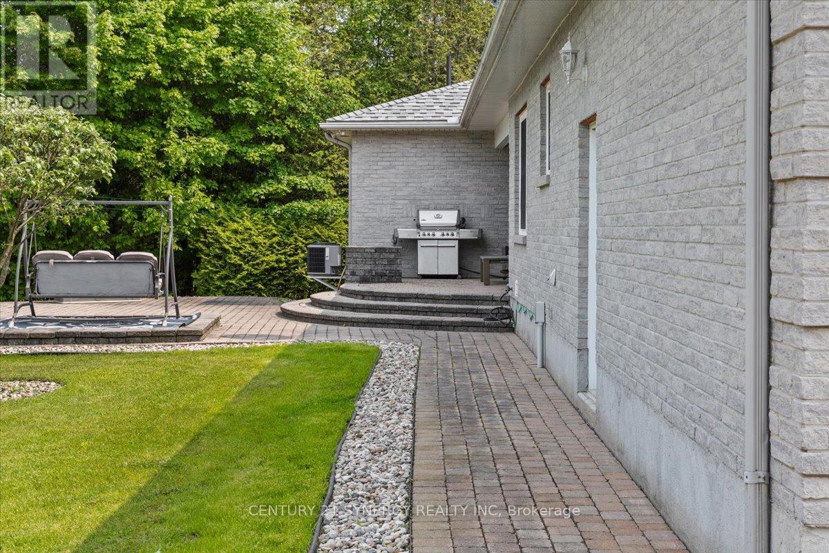 Photo 25 of 1921 Greys Creek Road S, Ottawa ON