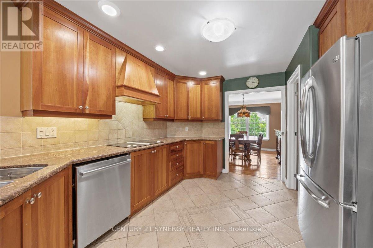 Photo 6 of 1921 Greys Creek Road S, Ottawa ON