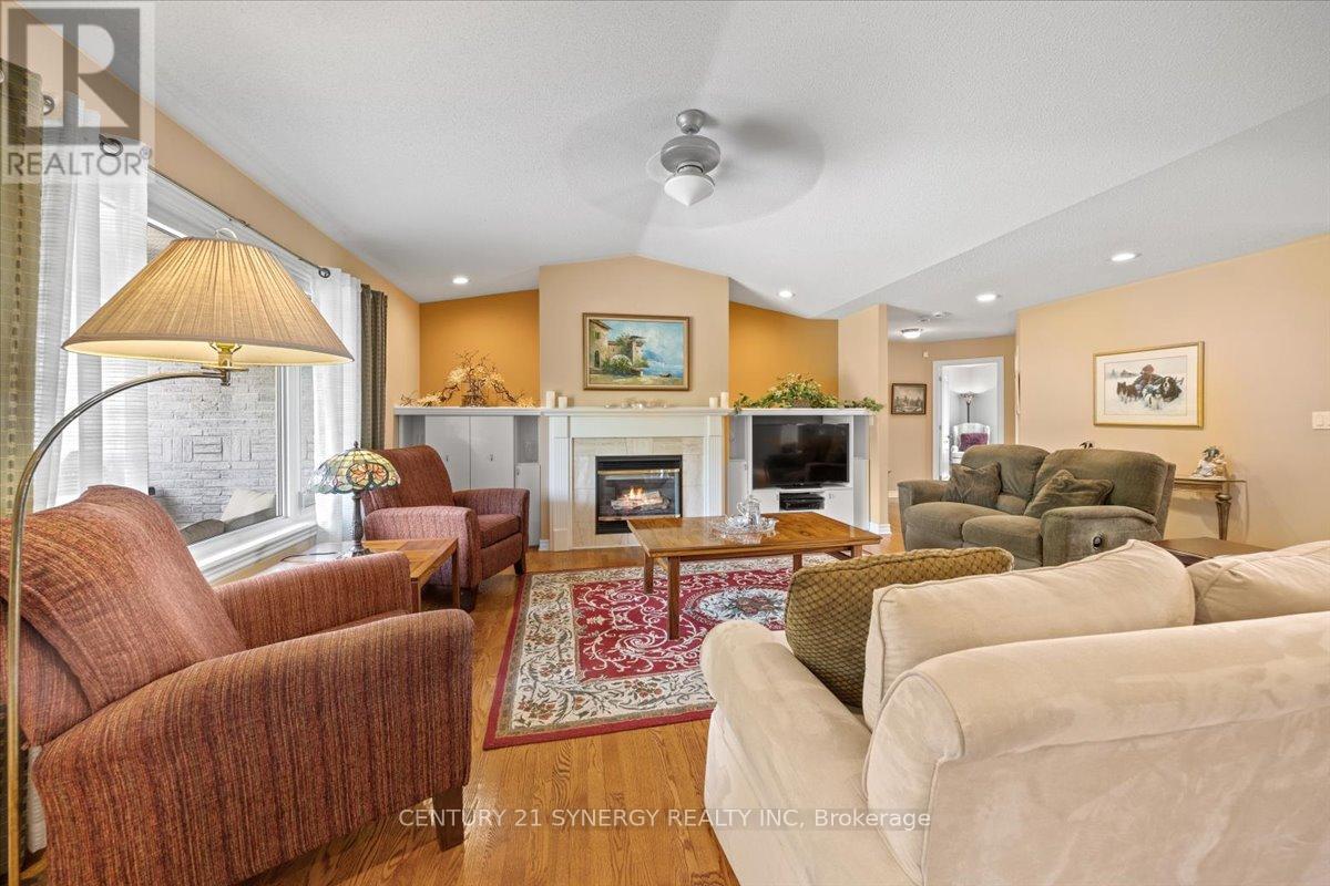 Photo 8 of 1921 Greys Creek Road S, Ottawa ON
