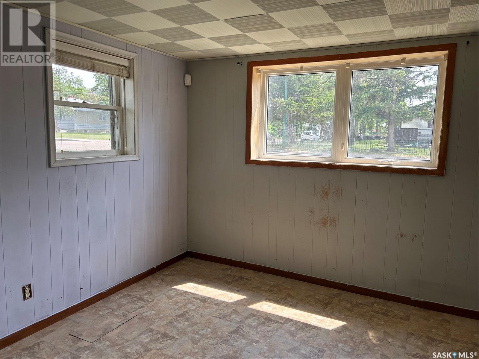 Single Family House Bi-level for Sale in  WALKER STREET Regina 