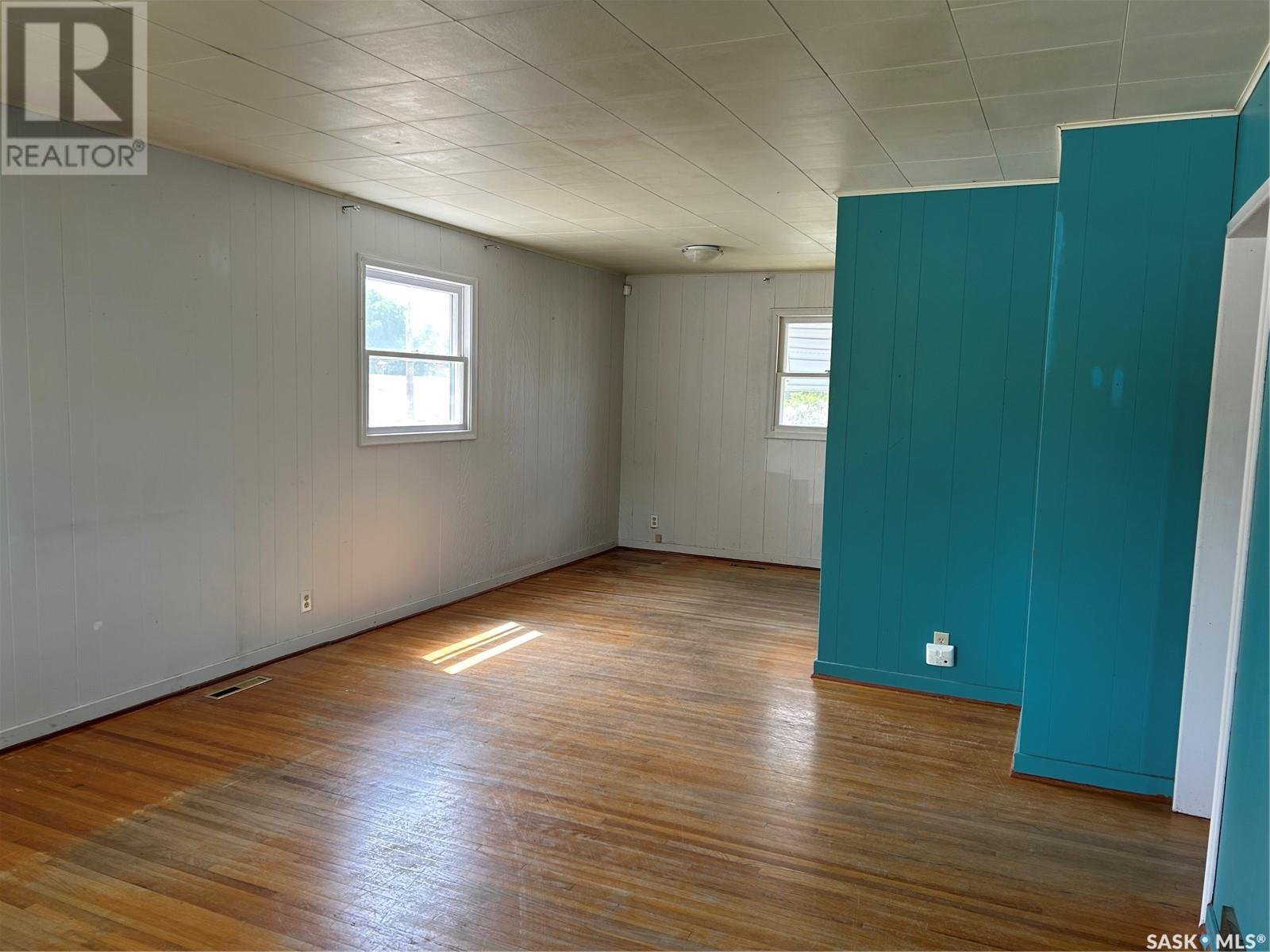 Single Family House Bi-level for Sale in  WALKER STREET Regina 