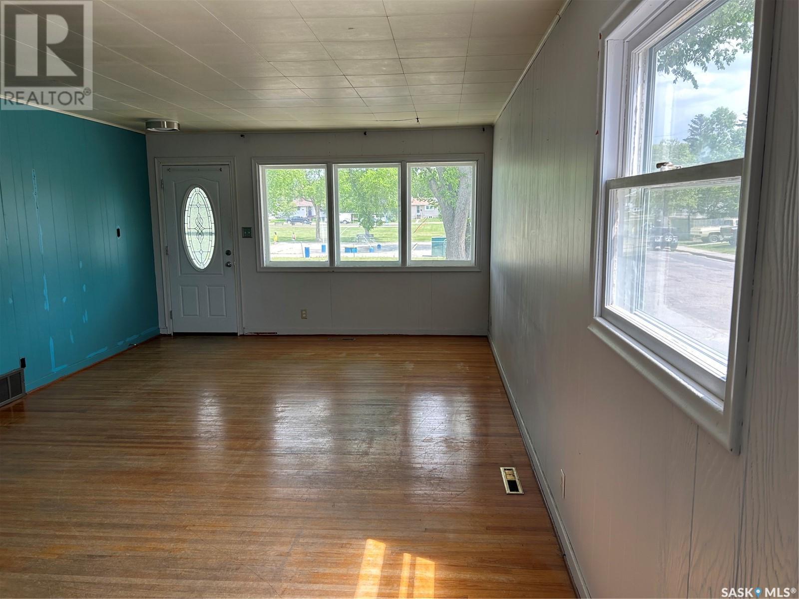 Single Family House Bi-level for Sale in  WALKER STREET Regina 