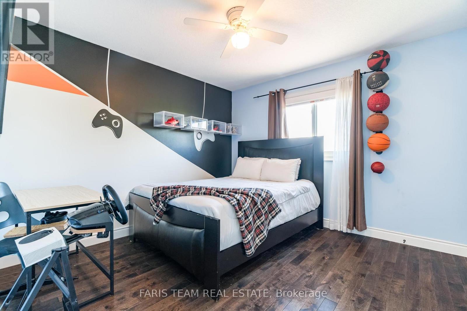 Photo 18 of 47 Quigley Street, Essa ON