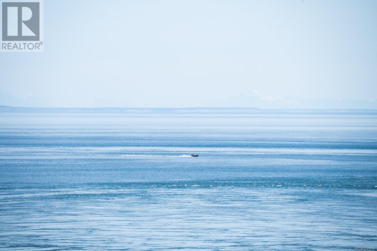 Photo 51 of 305 Denison Rd, Oak Bay BC