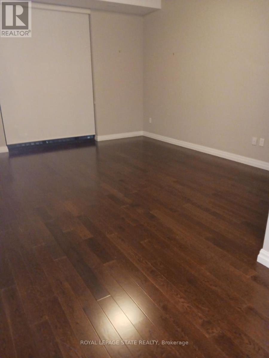 Photo 3 of 1109 112 King Street E, Hamilton ON