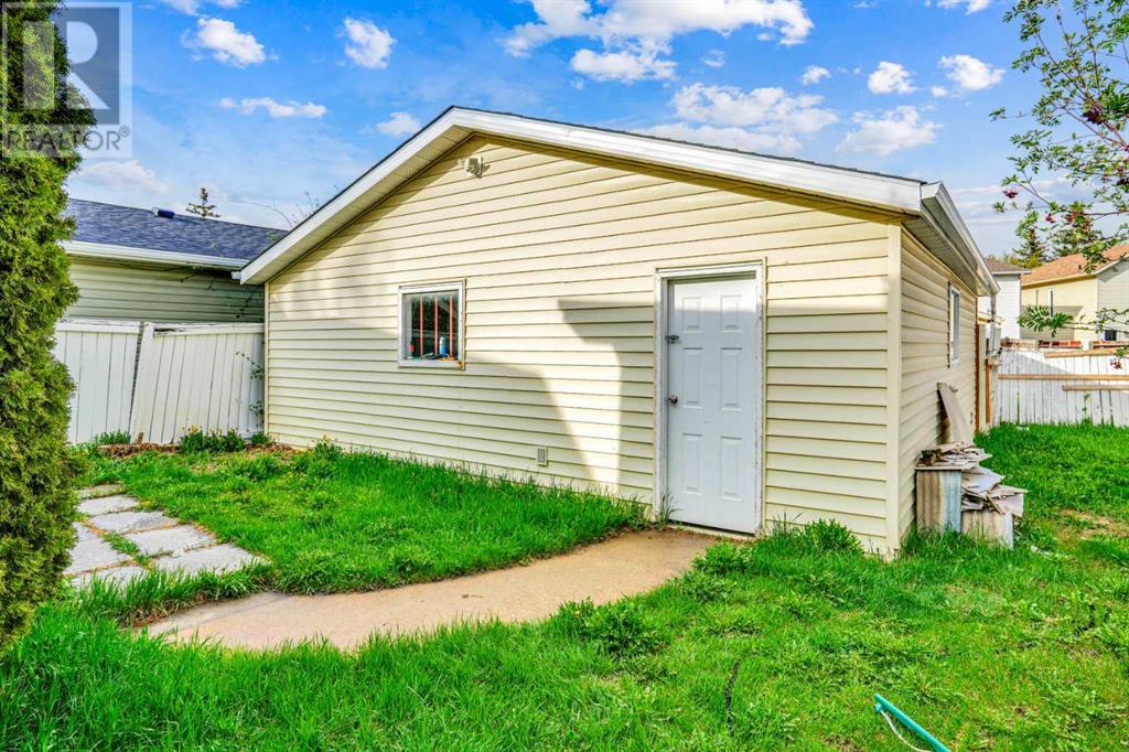 Single Family House 4 Level for Sale in  Martinview Crescent NE Martindale Calgary 